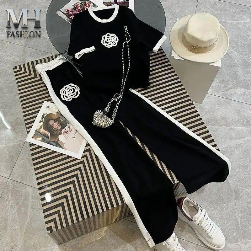 BLACK AND WHITE STRIP DESIGN NIGHTSUIT FABRIC COTTON JARSY