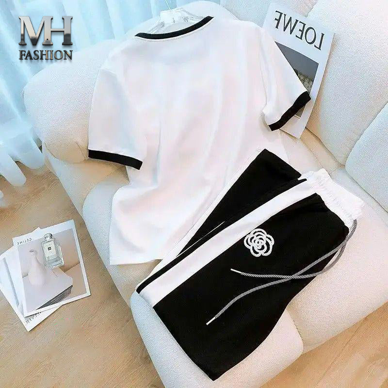BLACK AND WHITE STRIP DESIGN NIGHTSUIT FABRIC COTTON JARSY
